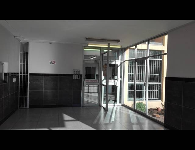 2.5 BEDROOM APARTMENT TO LET IN SOUTH BEACH